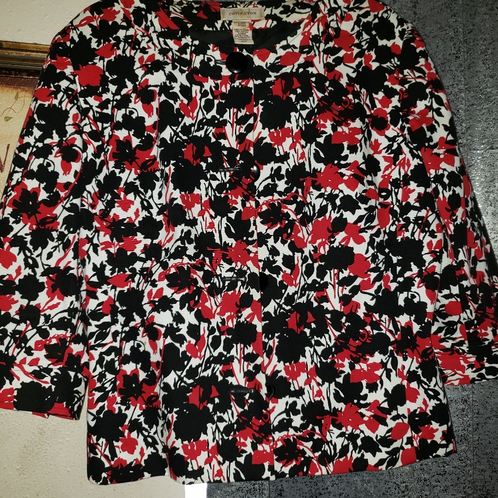 Nice dress/casual jacket. Vibrant colors perfect!